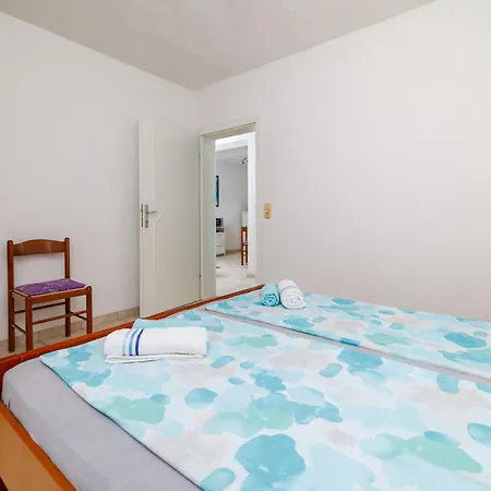 Stefica * Лопар