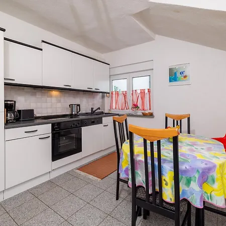 Stefica アパート