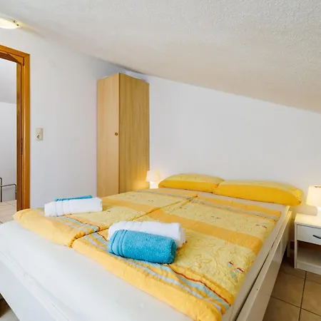 アパート Stefica